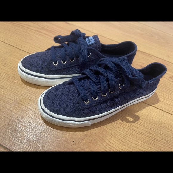 Keds Dark Blue Mesh Size 13 Girls Shoes with Flower detail - Picture 4 of 5